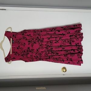 Le Château Pink with Black Flowers Dress size Large